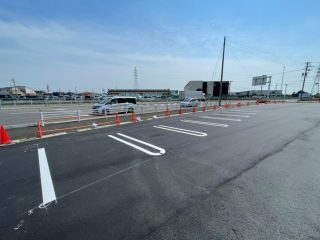 三重県　鈴鹿市　コンビニ駐車場　新設ライン工事